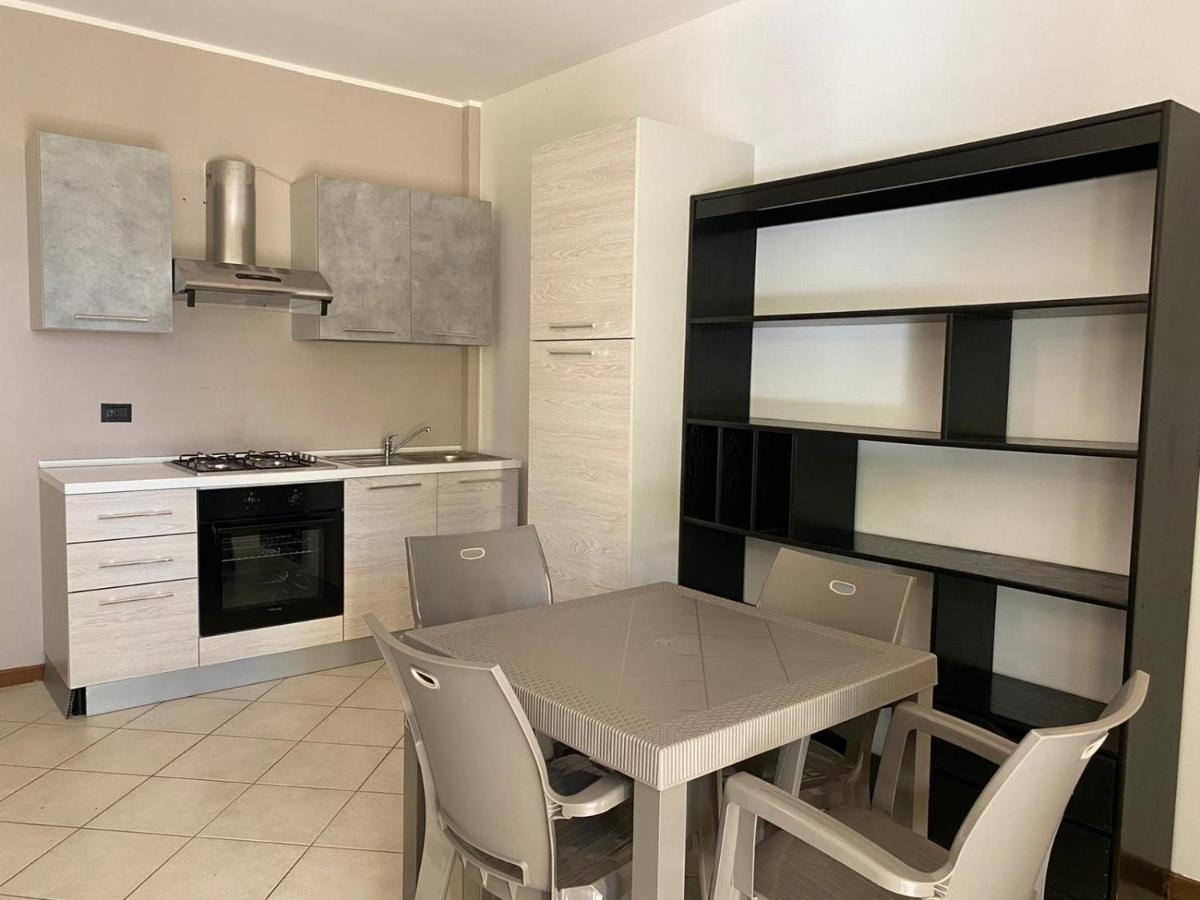 La Lanterna - Appartamenti In Residence Con Piscina Desenzano del Garda Luaran gambar